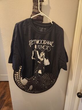 Urban Outfitters Fleetwood Mac 'Rumours' Black Graphic Crop Top